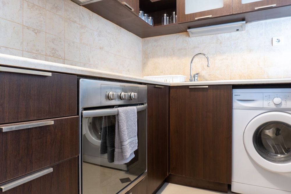 Дава се под наем Тристаен апартамент в Поморие - 100 кв.м за 612 € - Снимка #9