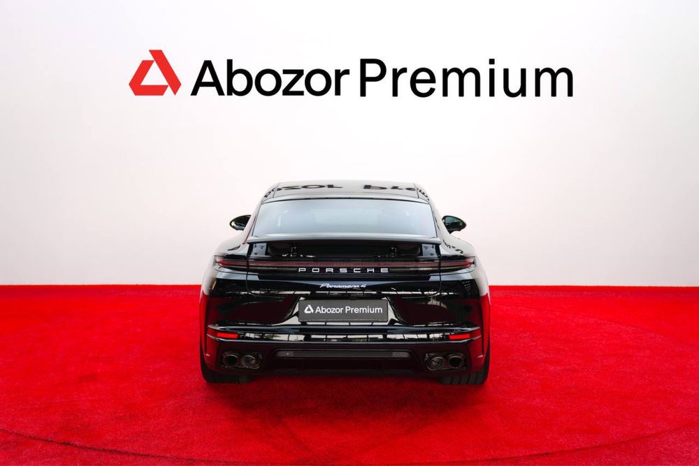 Porsche Panamera 4 (2026)