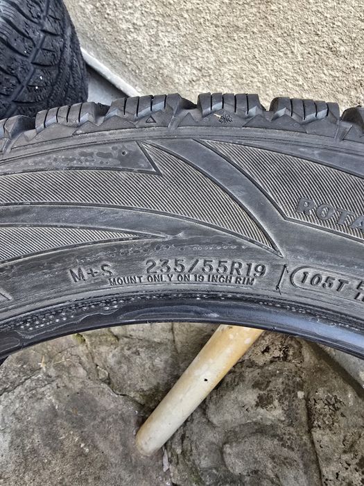 Продам шины 235х55х19
