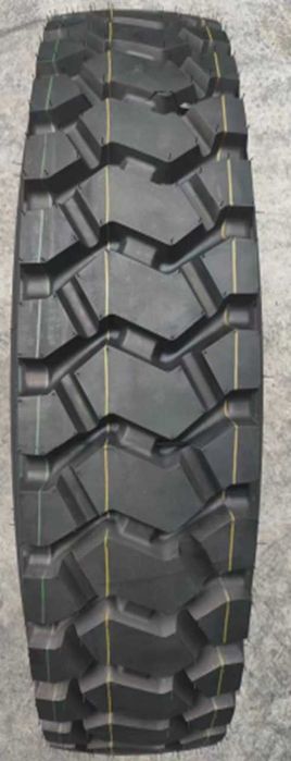 12:00R20 ROADSTAR yuk mashinalari uchun sifatli balon sotiladi.