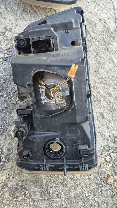 Фарове за VW T5 2007година