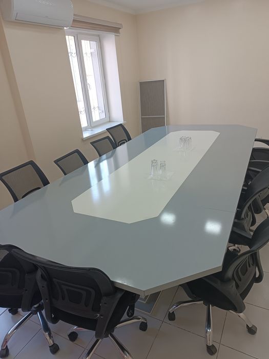 стол для конференц