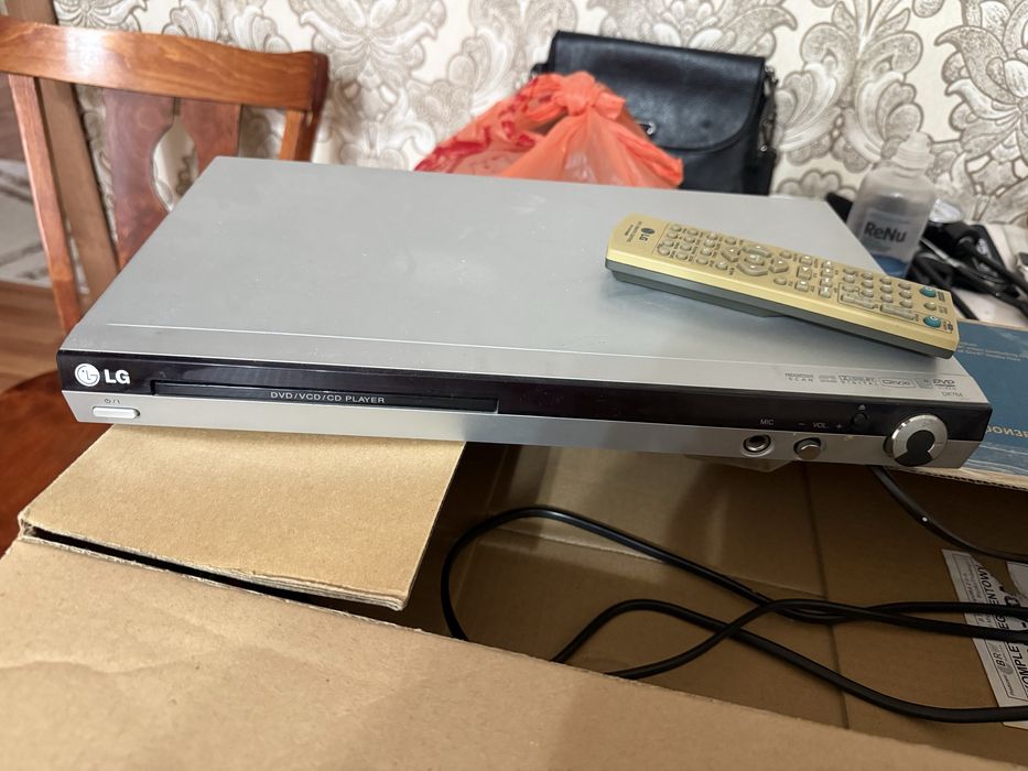 Продам dvd и blurei проигрыватель