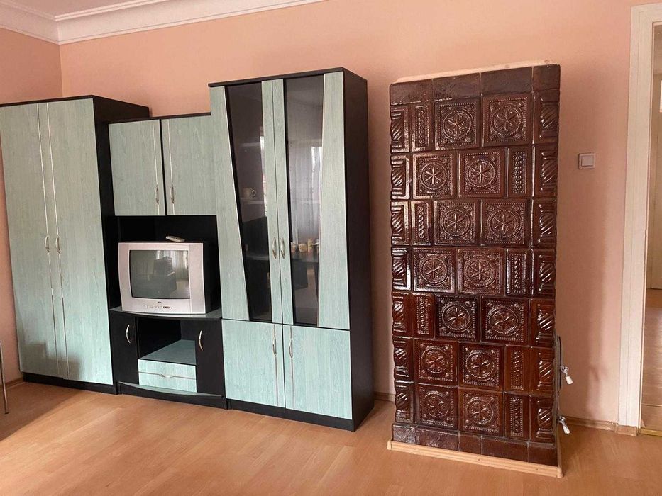 Casă de închiriat pe termen lung 4 camere baie bucătărie.Șimleu