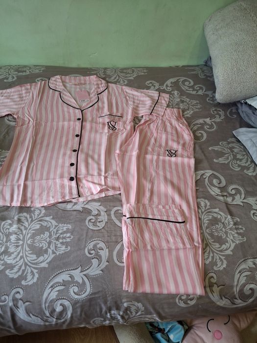 Pijama,VS,calitate premium bumbac,in