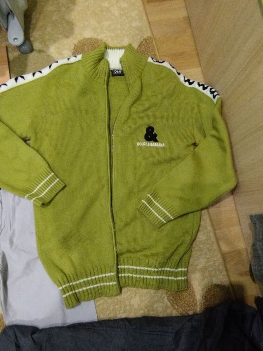 Лотове с ризи по 10 лева.