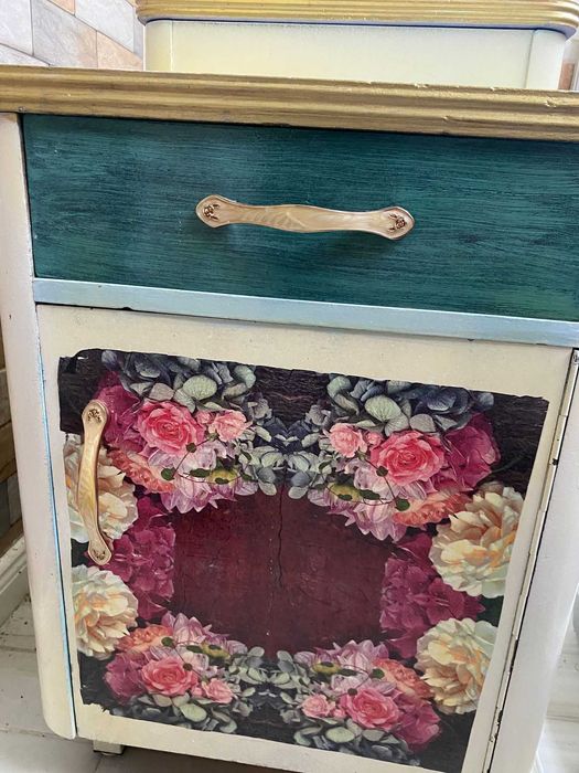 Lada depozitare cu trapa din lemn masiv, restaurata