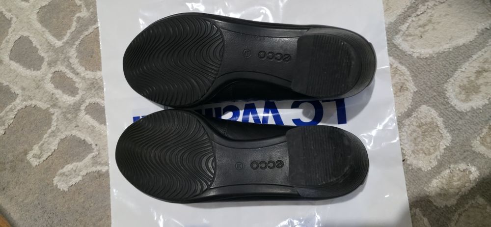 Продам туфли Ecco