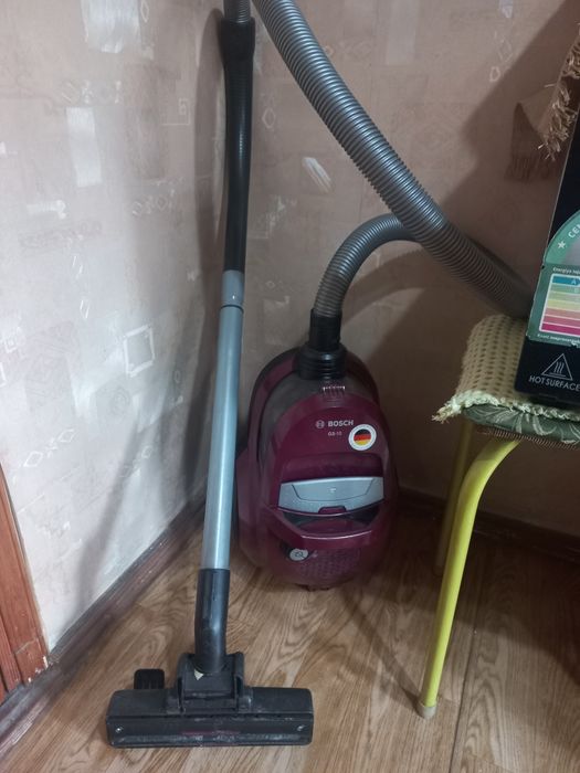 Пылесос Bosch в отличном состоянии