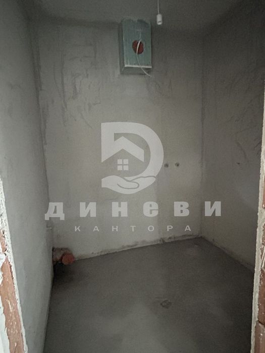 Продава се Тристаен апартамент в Пловдив, Шекер махала - 110 кв.м за 765 €/кв.м - Снимка #7