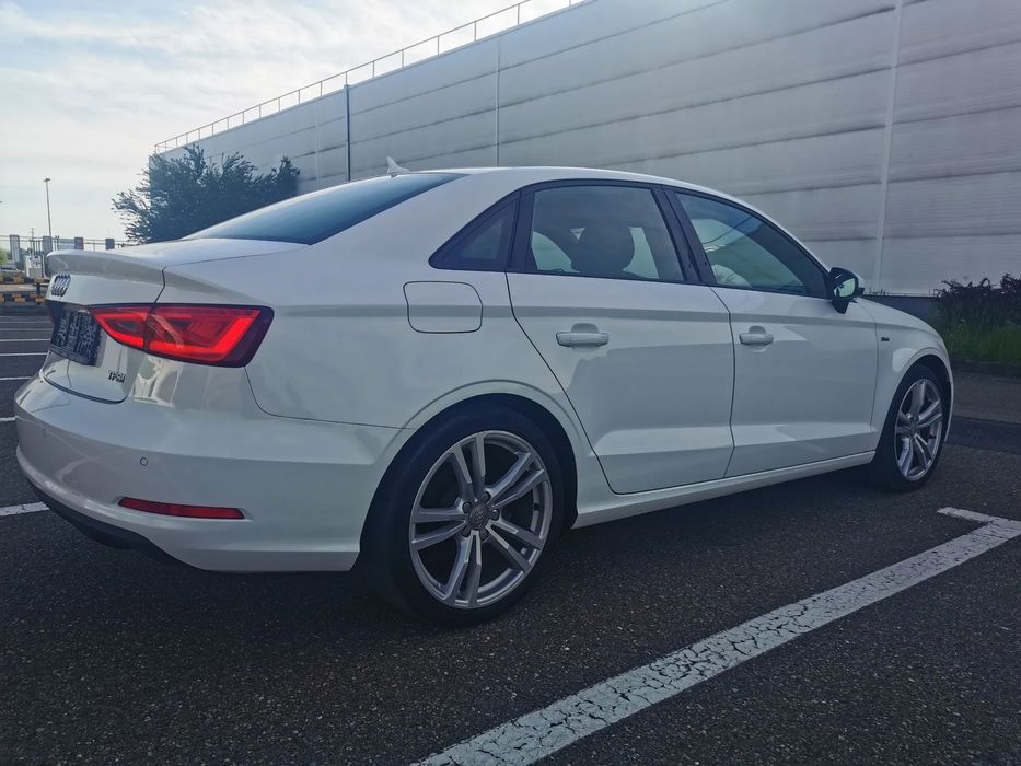 Audi A3 Limuzina AUDI A3/S-LINE/cutie automata/SEDAN