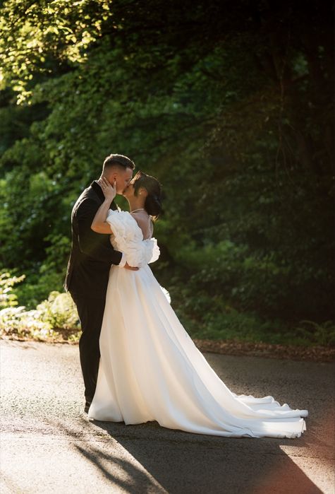 Vând rochie de mireasă