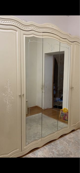 Спальный гарнитур