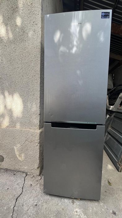 Продается холодильник
