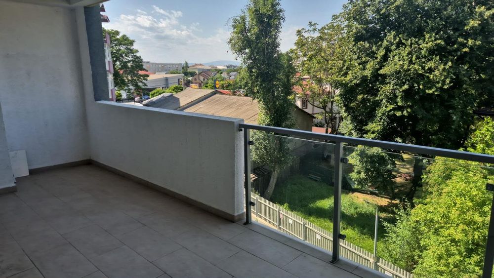 Apartament de închiriat