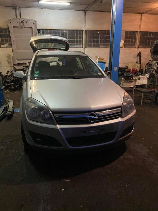 Opel astra H / Опел Астра на части