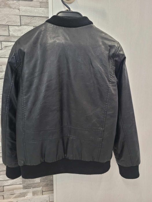 Яке кеко кожа Guess