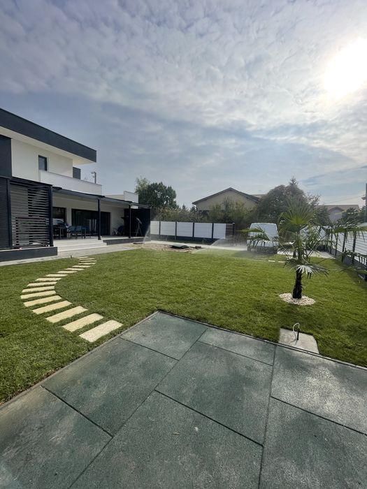 Rulouri de Gazon , Sisteme de irigat ( wifi,bluetooth) , Plante