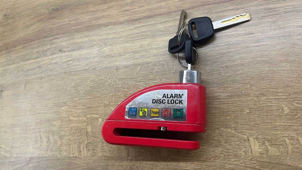 Дисково заключване / Катинар с аларма за тротинетка , велосипед, мотор