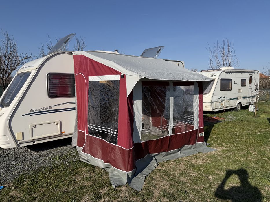 Vand Cort Rulota Star Camp Impecabil 240cm