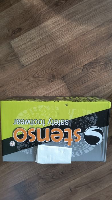 Продавам чисто нови маратонки