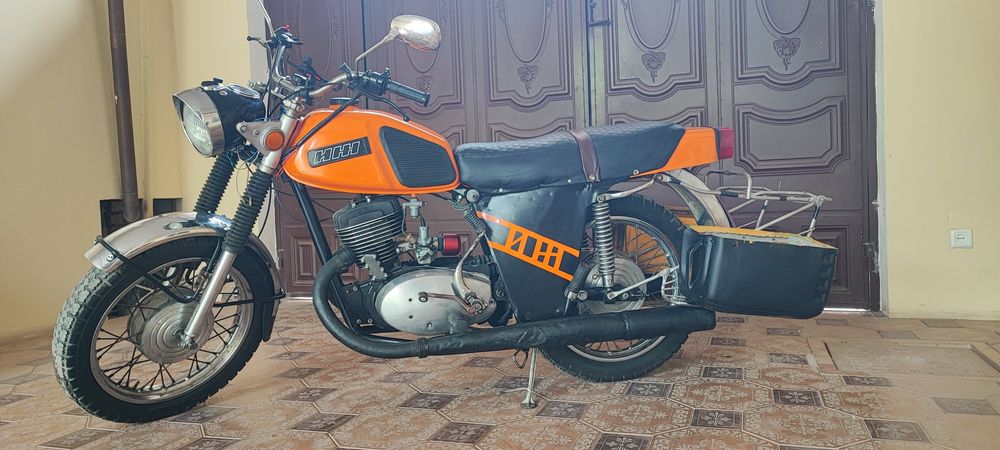 Срочно продам мотоцикл иж планета