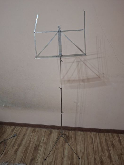 Складной пюпитр (подставка для нот)