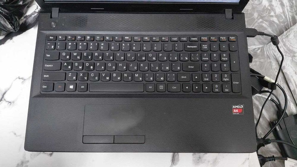 Lenovo noutbuk yaxshi holatda