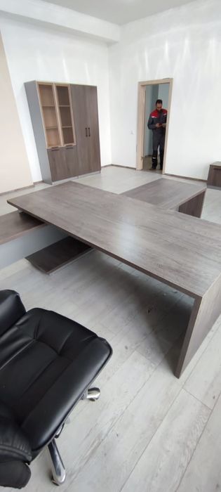 Стол офисный для руководителя