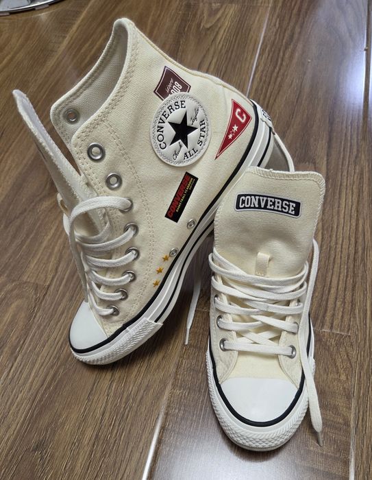Converse mărimea 39,5