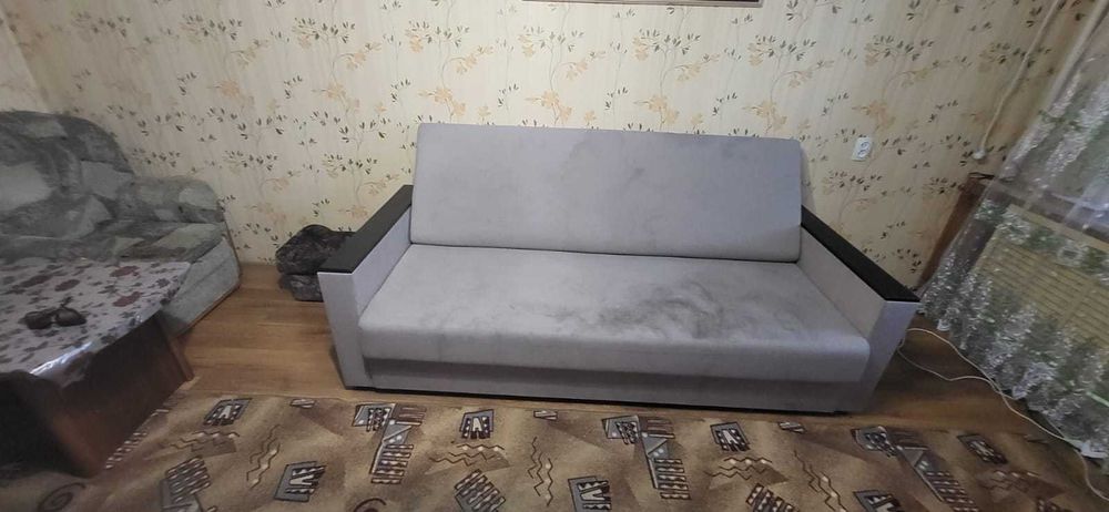 Диван бесплатно отдам