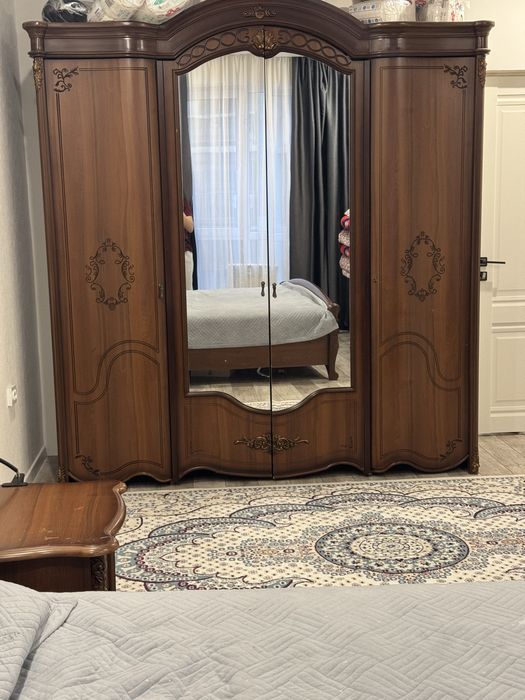 продам спальный гарнитур Франческо