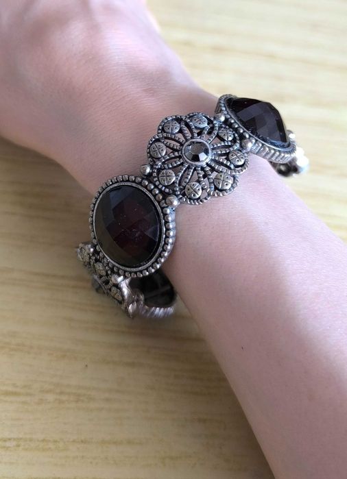 Дамски гривни - 3 лв.