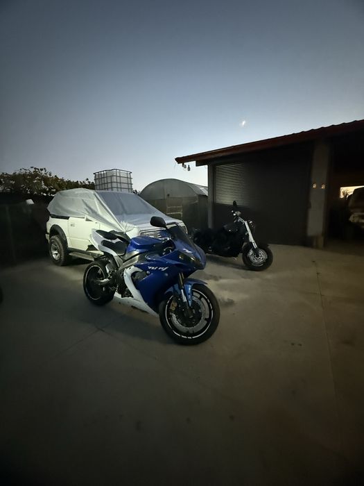 Yamaha R1 - 5300€