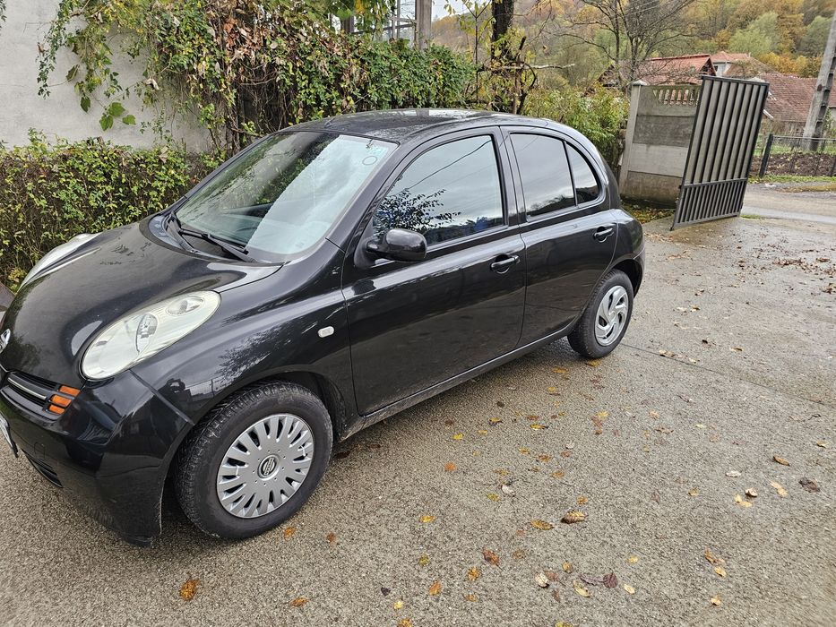 Vând nissan micra