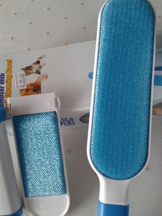 Намалена от 25лв-Четка за премахване косми куче котка четка за дрехи