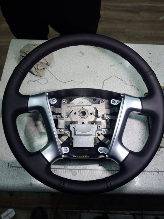 Услуги автотюнинга руль , чехлы, потолок, общивки