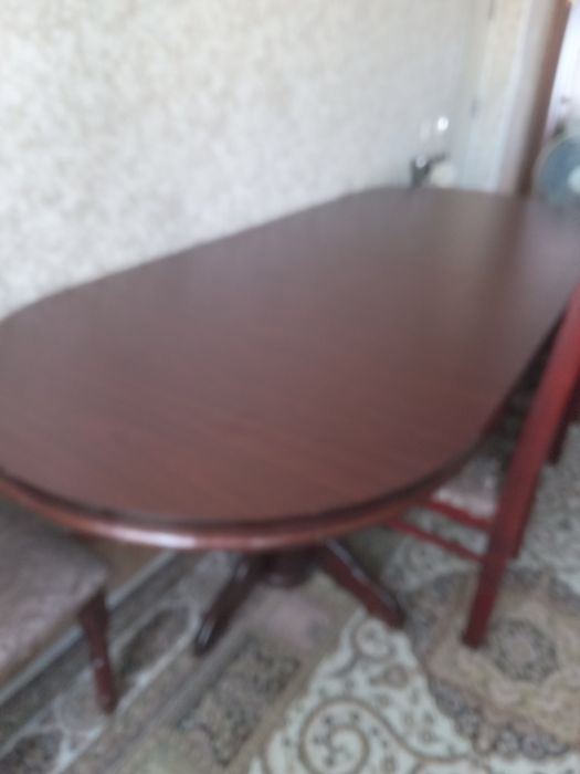 Продам большой раздвижной  стол