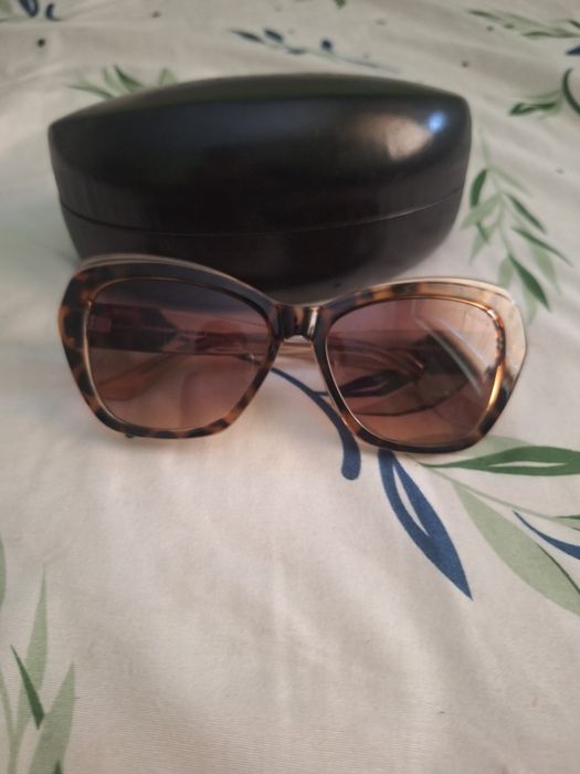 Дамски слънчеви очила Pfiffinger и Prous