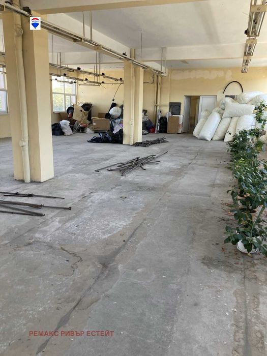 Продава се Промишлена сграда в Русе, Родина 1 - 816 кв.м за 2525 €/кв.м - Снимка #14