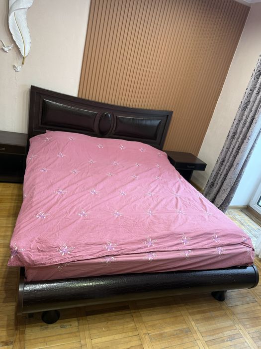 Спальний гарнитур