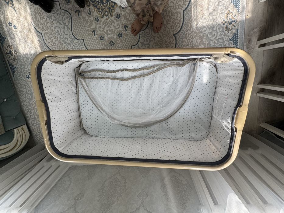 Манеж-кровать