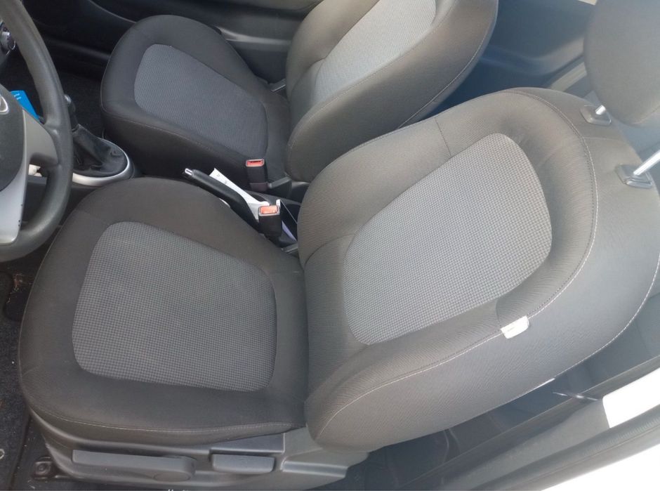 Dezmembrez Hyundai i20 1.3 G4LA 2013