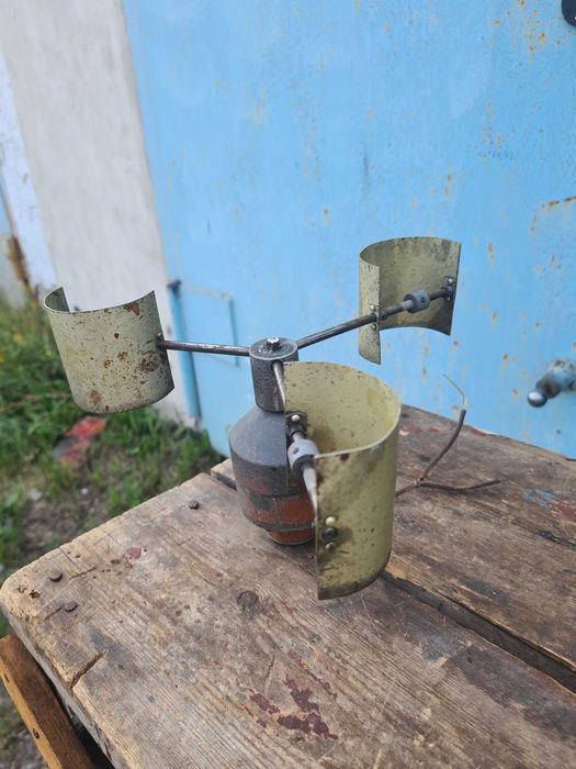 Вертушка на крышу дома.