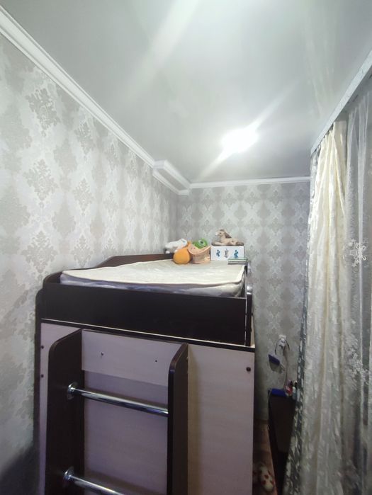 Продам кровать двухярусную