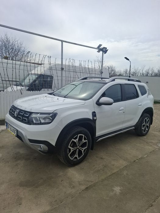 Dacia Duster 2 2020 Black/White 4x4 Adventure