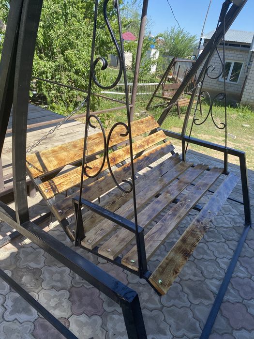 Продам качеля с регулировкой спинка