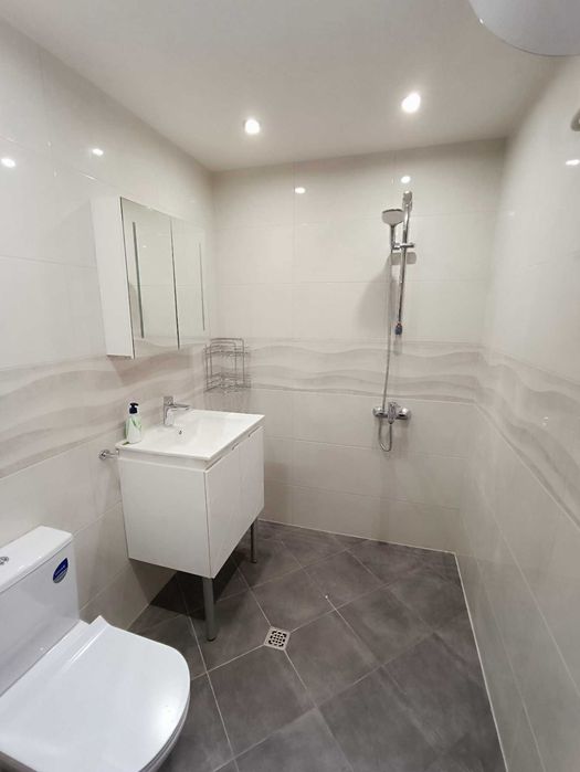 Дава се под наем Двустаен апартамент в Перник, Изток - 45 кв.м за 348.84 € - Снимка #5