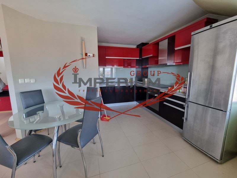 Дава се под наем Тристаен апартамент в Варна, Гръцка махала - 130 кв.м за 918 € - Снимка #5