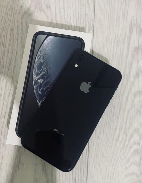 Iphone XR телефон